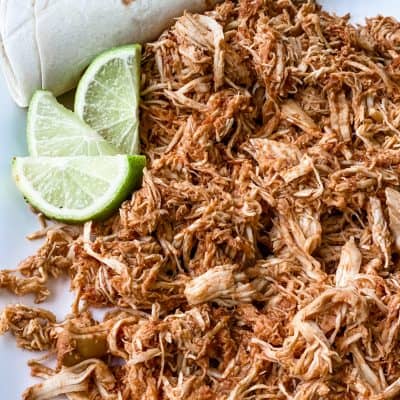 Pollo mexicano rallado en olla de cocción lenta