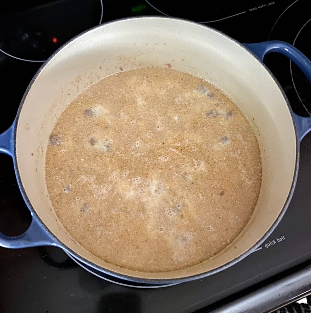 add liquid into pot 