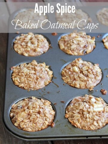 Apple Spice Baked Oatmeal Cups 188 calories and 5 Weight Watchers Points + #weightwatchers