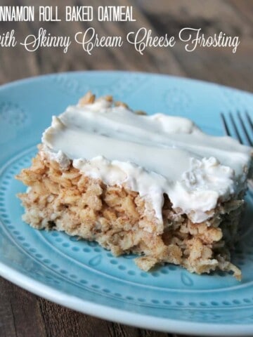 Cinnamon Roll Baked Oatmeal with Skinny Cream Cheese Frosting