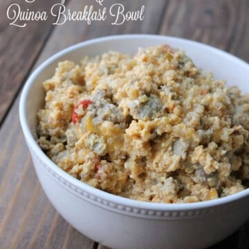 Sausage and Cheese Quinoa Breakfast Bowl 378 calories