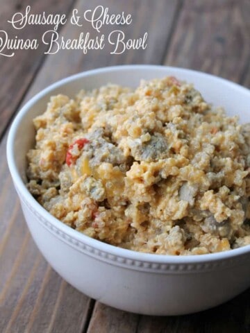 Sausage and Cheese Quinoa Breakfast Bowl 378 calories