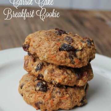 Carrot Cake Breakfast Cookie. Healthy Make-ahead breakfast recipe