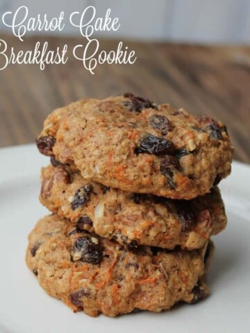 Carrot Cake Breakfast Cookie. Healthy Make-ahead breakfast recipe