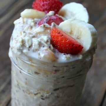 Strawberry Banana Overnight Oats