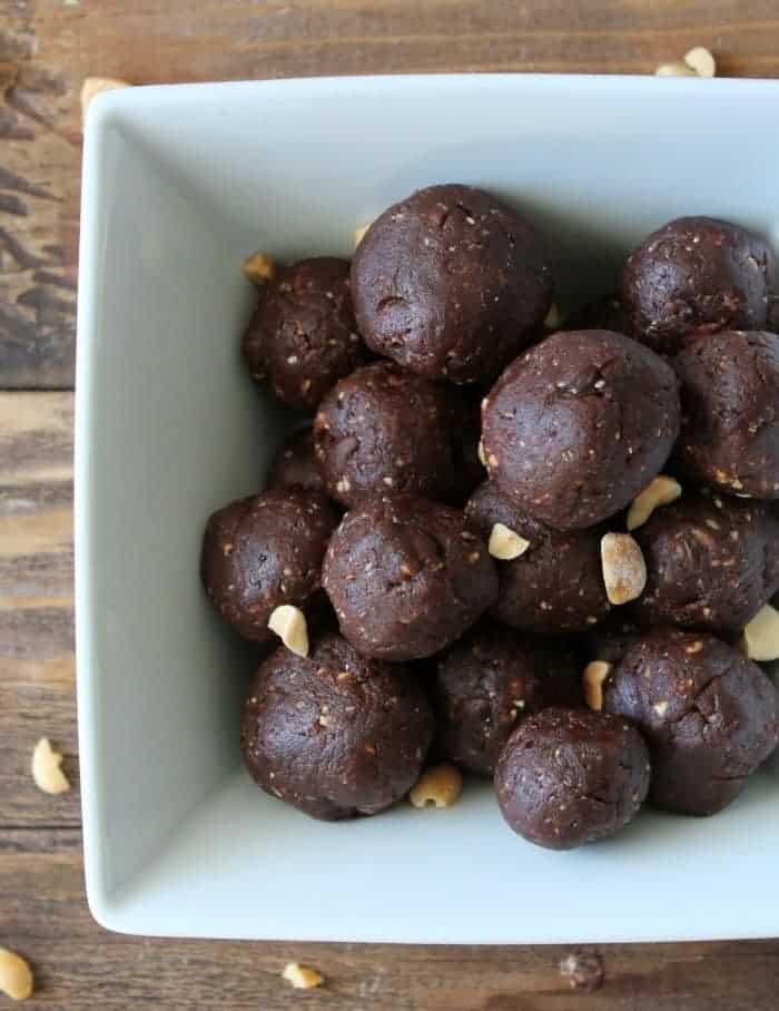 No-bake Peanut Butter and Chocolate Energy Bite Recipe