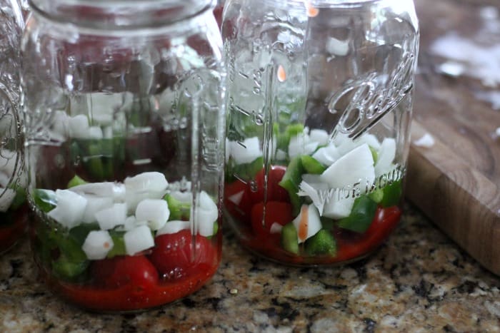 Healthy Taco Salad in Jar - Organize Yourself Skinny