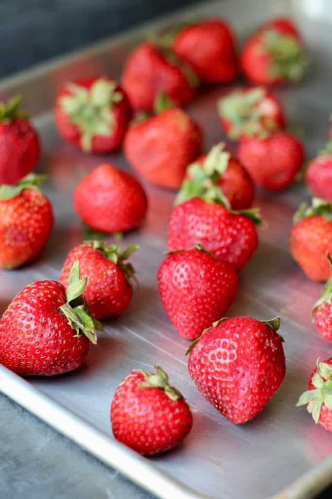 how to freeze strawberries