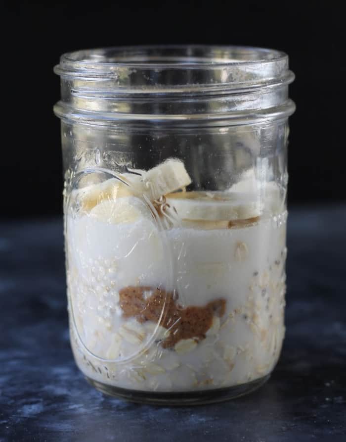 https://www.organizeyourselfskinny.com/wp-content/uploads/2019/08/banana-almond-butter-overnight-oats.jpg