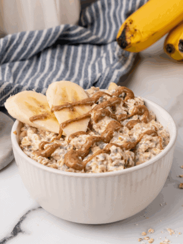 bowl of banana overnight oats
