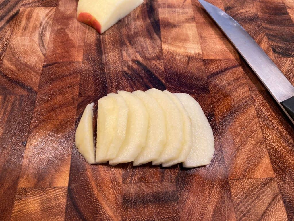 apple pie slices