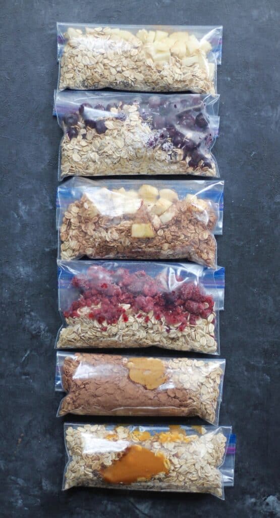 baggies of overnight oat ingredients.