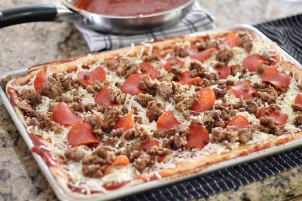 meat lovers sheet pan pizza 