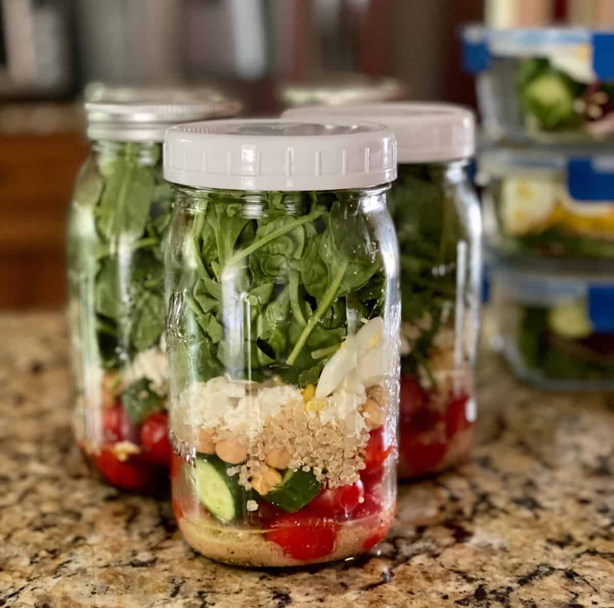mason jar salads for the week
