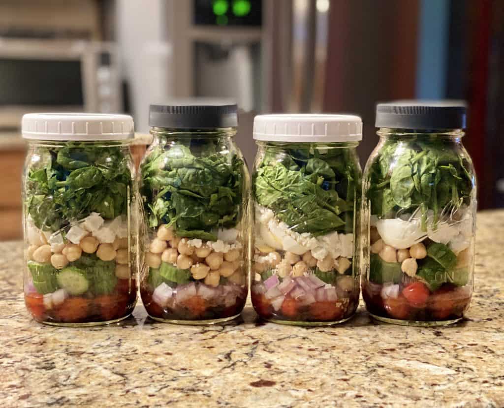 mason jar salad for the week