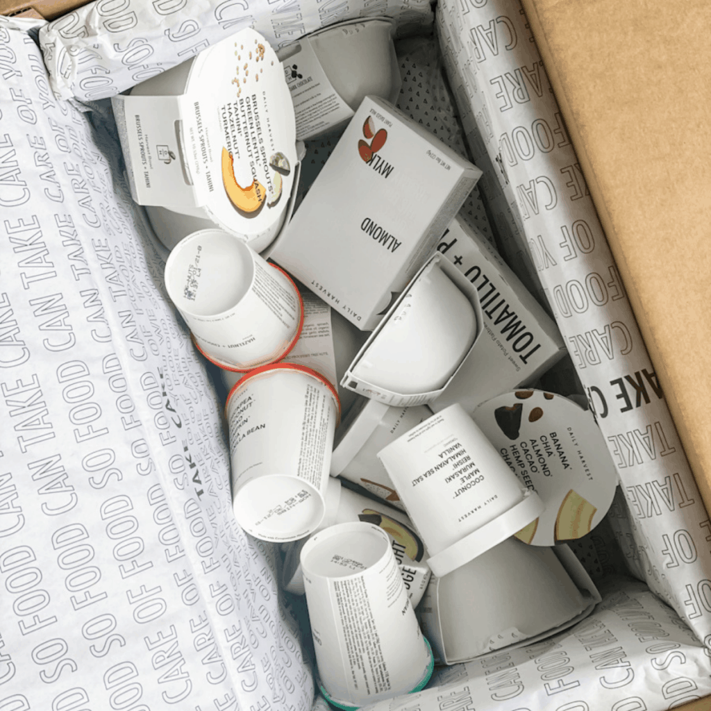 Tammy overhoor box of daily harvest cups