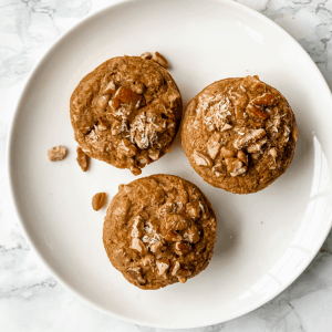 healthy carrot cake muffins