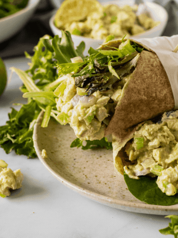 Greek yogurt chicken salad with avocado (no mayo)