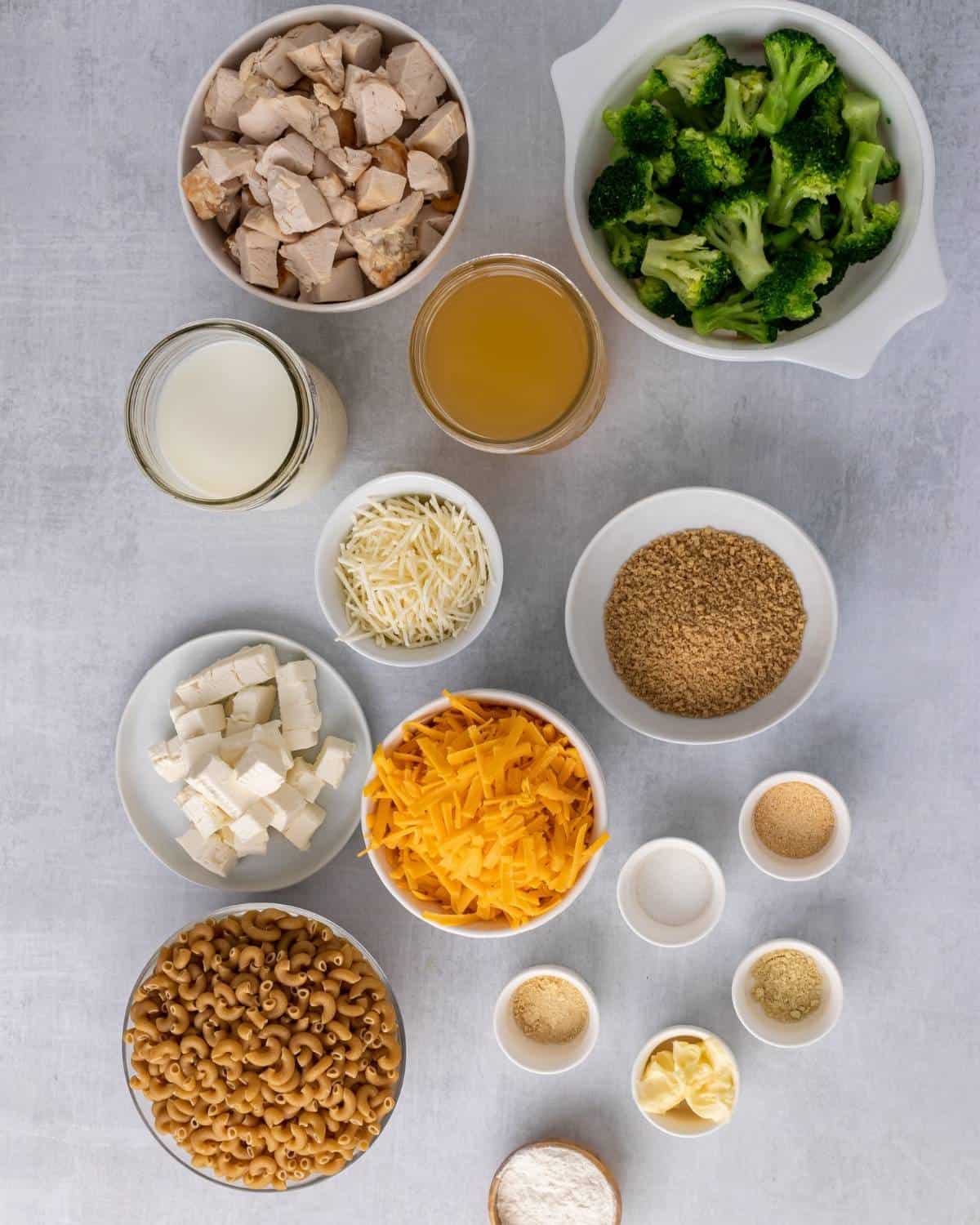 ingredients to make chicken Broccoli pasta bake
