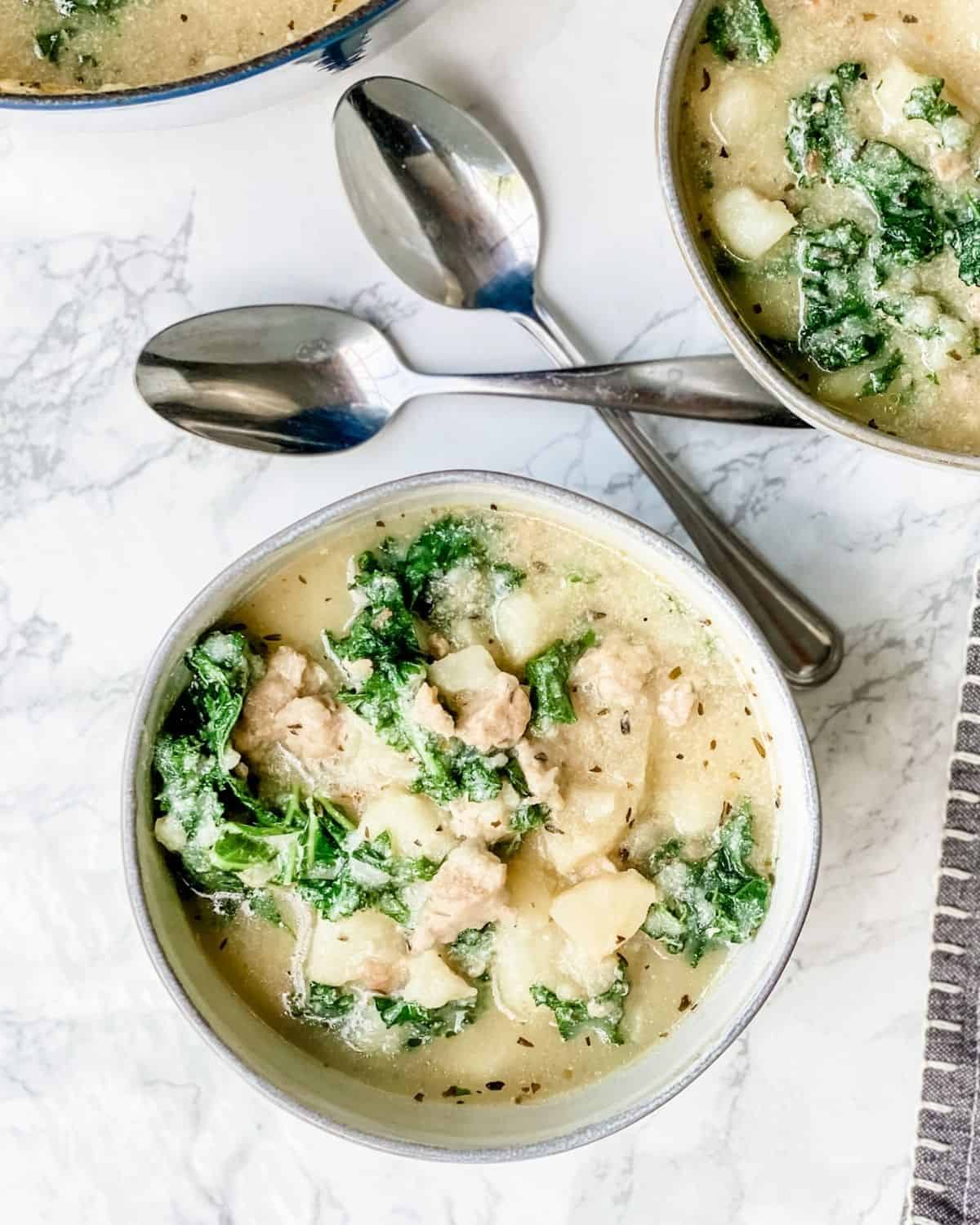 zuppa toscana in a bowl overhead picture.