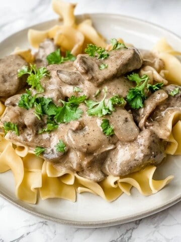 slow cooker beef stroganoff