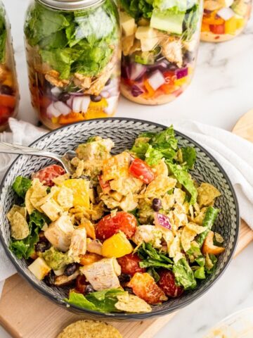 healthy southwest chicken salad in a jar recipe
