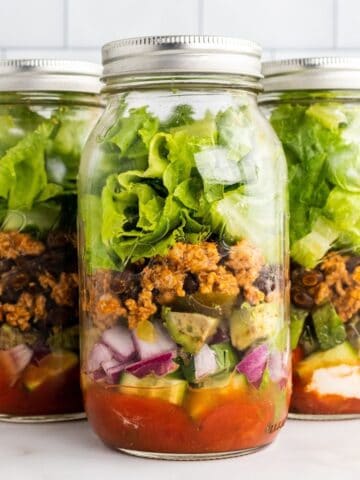 Spinach Pasta Salad in a Jar - Organize Yourself Skinny