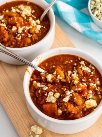 Buffalo chicken chili recipe