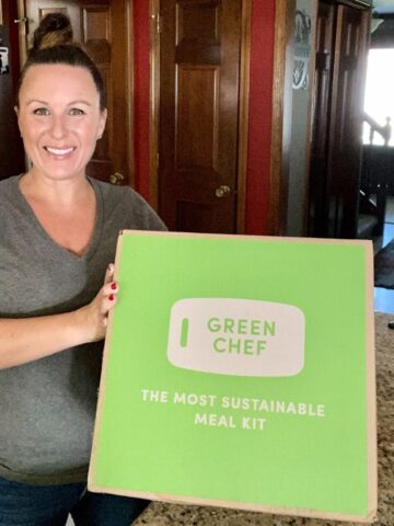 Tammy Overhoff holding her green chef box that she will review