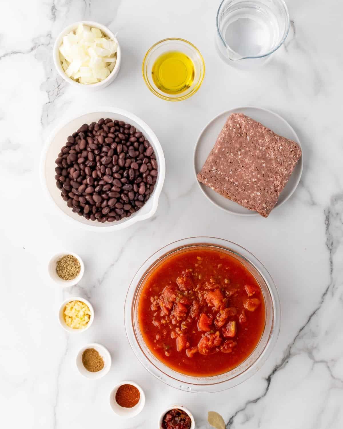 ingredients to make vegetarian chili 