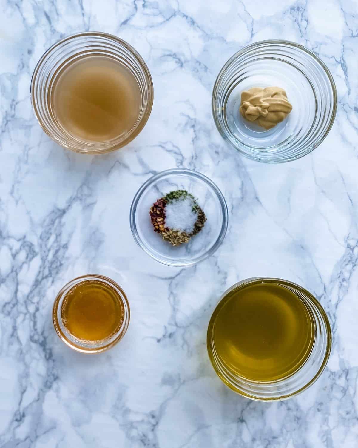 ingredients to make homemade Italian dressing