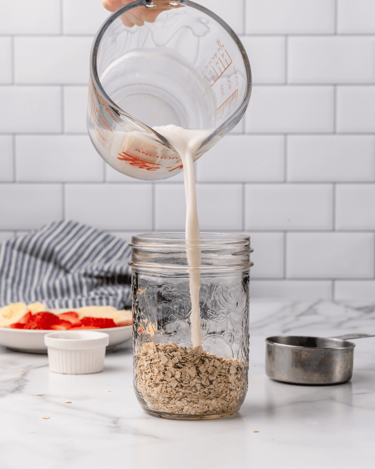 base overnight oats recipe in a mason jar