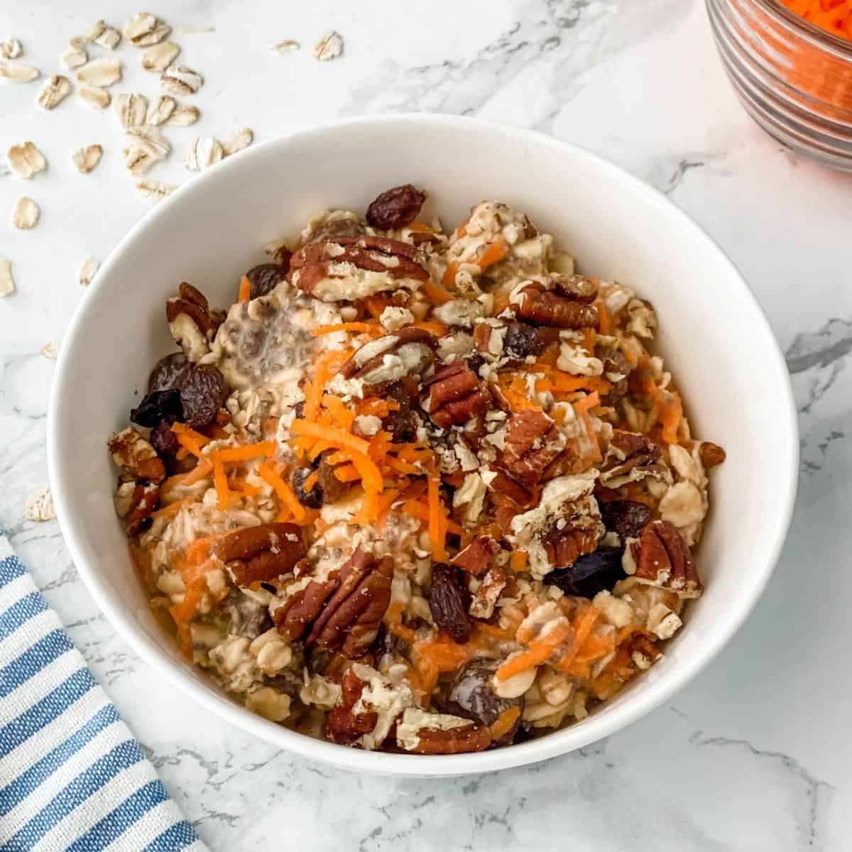 overhead picture of carrot cake overnight oats.