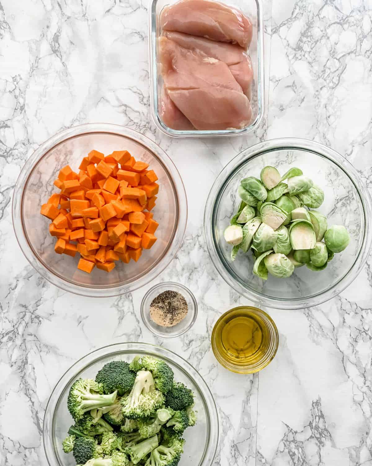 ingredients to make one pan chicken and veggies.