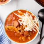 overhead picture of pizza soup in a bowl.