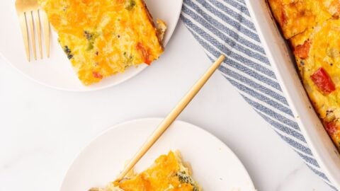 overhead picture of vegetarian breakfast casserole.