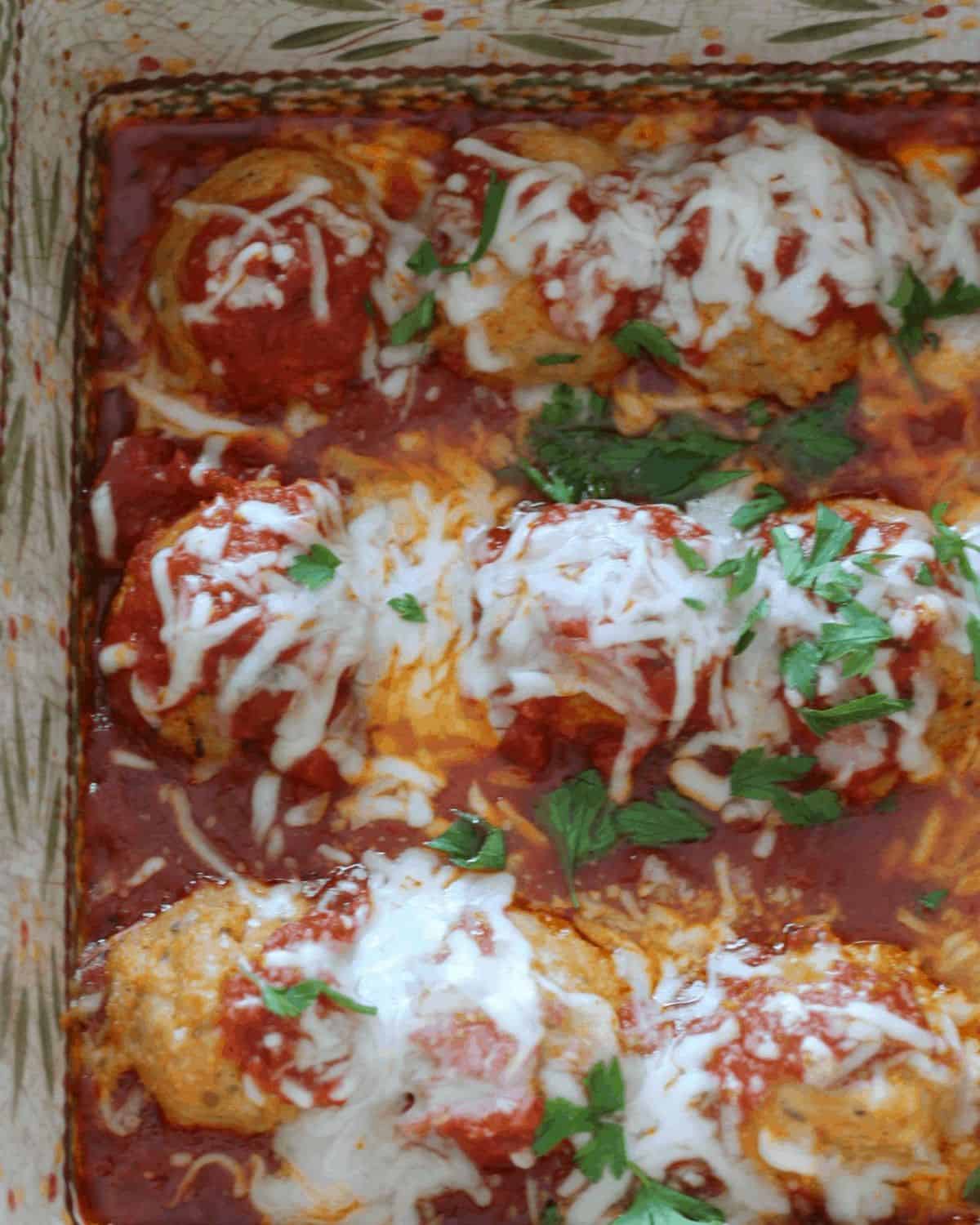 overhead picture of chicken parm meatballs.