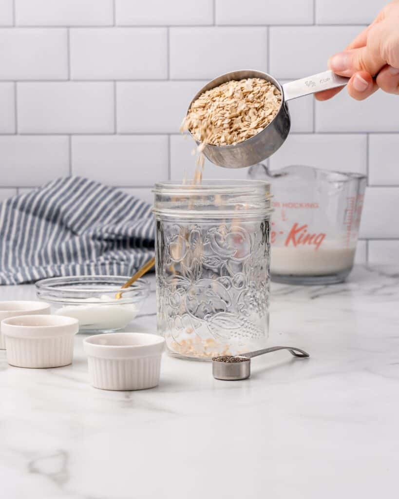 Overnight Oats Containers with Lids and Spoons - Mason Jars 16 Oz with Lids  - Glass Jar with Lid 6pack Yogurt Containers with Lids for Overnight Oats